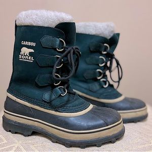 Sorel Caribou ❄️ | Women's 7 Waterproof Winter Boots | Genuine Leather Navy Blue